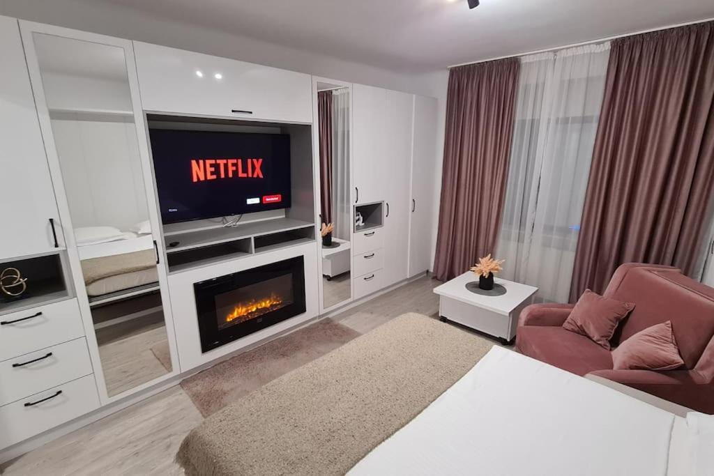 Cosy And Stylish Studio Букурещ Екстериор снимка