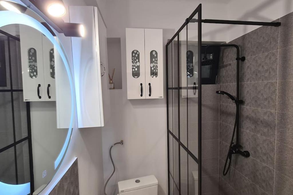 Cosy And Stylish Studio Букурещ Екстериор снимка